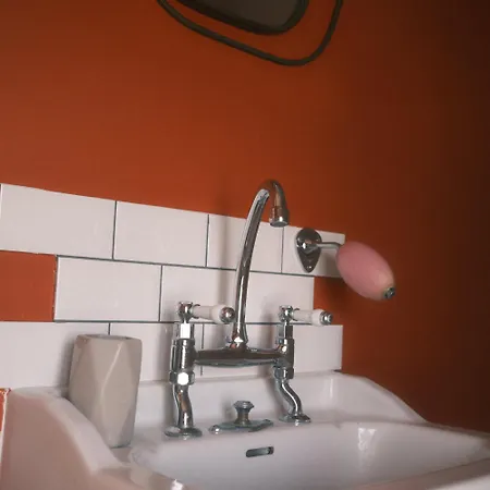 Chez Guilem Rose Oda ve Kahvaltı